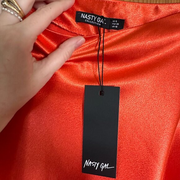Nastygal red maxi skirt size 6 - Picture 4 of 5